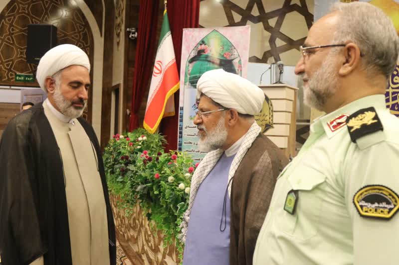 آیین تکریم و معارفه رئیس عقیدتی سیاسی فرماندهی انتظامی استان قم برگزار شد آیین تکریم و معارفه رئیس عقیدتی سیاسی فرماندهی انتظامی استان قم برگزار شد